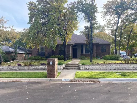 2400 Oak Park Dr, Denton, TX 76209