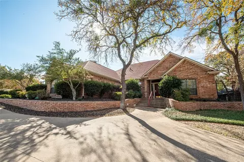 8812 Brierfield Rd, Granbury, TX 76049