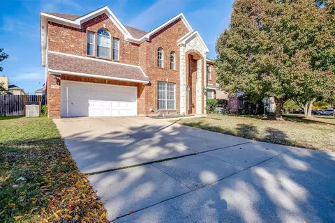 8308 Rock Canyon Ct, Fort Worth, TX 76123