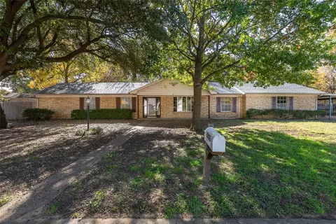 1306 Palm St, Mansfield, TX 76063