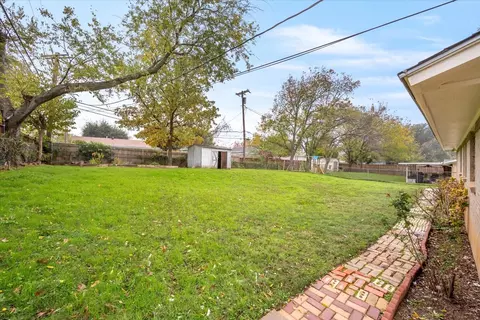 603 Pauline St, Euless, TX 76040 photo 17