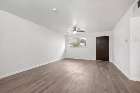 603 Pauline St, Euless, TX 76040 photo 4