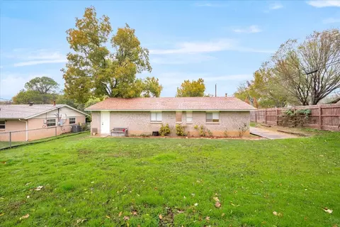 603 Pauline St, Euless, TX 76040 photo 19
