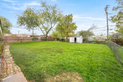 603 Pauline St, Euless, TX 76040 photo 18