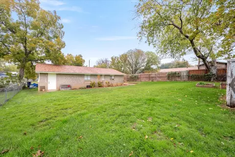 603 Pauline St, Euless, TX 76040 photo 20