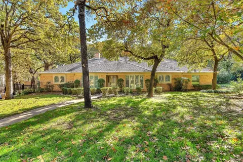 1801 Avondale Dr, Colleyville, TX 76034