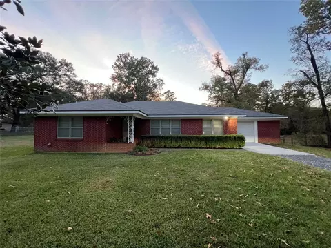 1024 Devereaux Rd, Shreveport, LA 71107