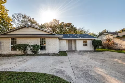 3512 Softcloud Dr, Dallas, TX 75241