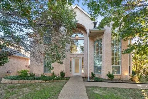 7017 Briercliff Ct, Fort Worth, TX 76132