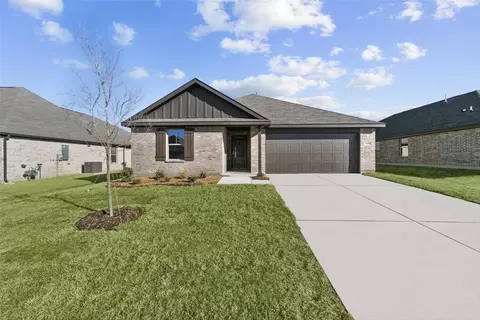 537 Meadow Run Dr, Van Alstyne, TX 75495
