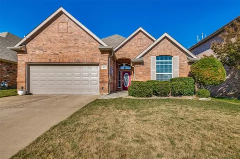 307 Park Haven Blvd, Euless, TX 76039