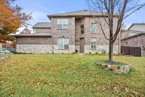 367 Dublin St, Lewisville, TX 75067