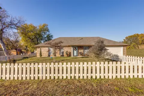 106 E Gantt St, Princeton, TX 75407