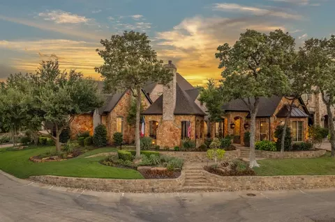 68 Cypress Ct, Trophy Club, TX 76262