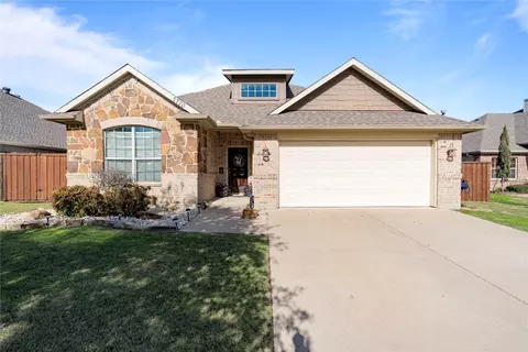 2720 Westglen Dr, Denton, TX 76207