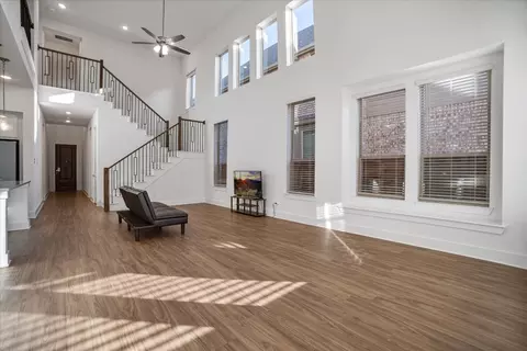 4713 Firewheel Ct, Aubrey, TX 76227