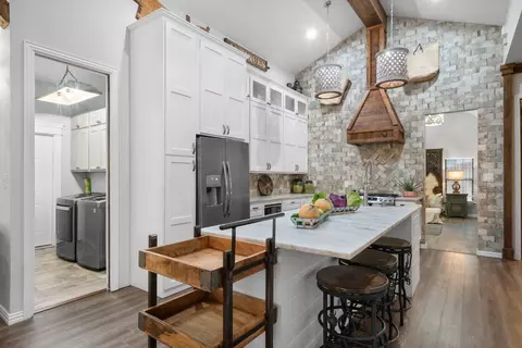 316 W 2nd St, Weatherford, TX 76086