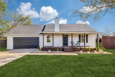 116 N Henrietta St, Ferris, TX 75125