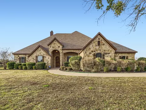 18077 Langford Ln, Talty, TX 75126