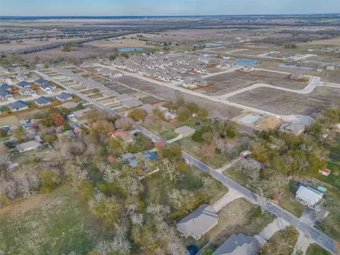 406 East St, Josephine, TX 75173