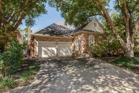 13829 Creekside Pl, Dallas, TX 75240
