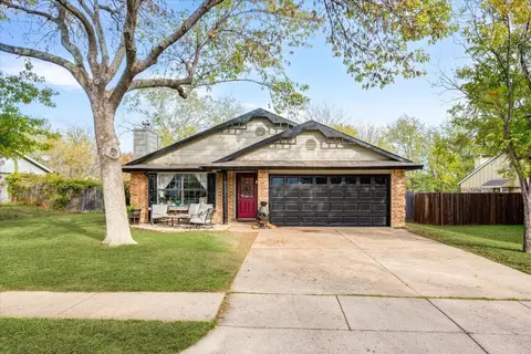 5808 Maurie Dr, Haltom City, TX 76148