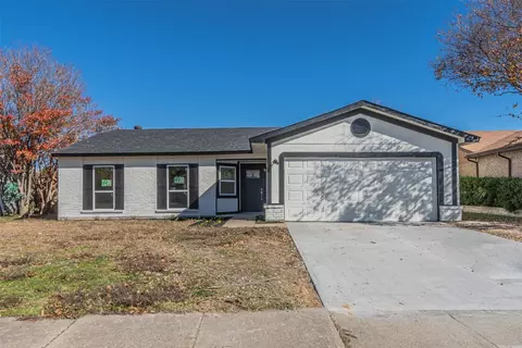 5689 Powers St, The Colony, TX 75056