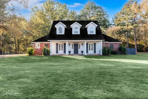 3701 Fountainbleau Rd, Keithville, LA 71047