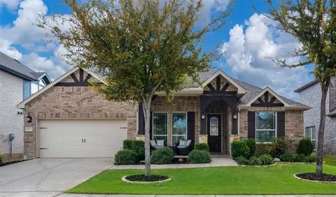 1212 Baynes Dr, Mckinney, TX 75071