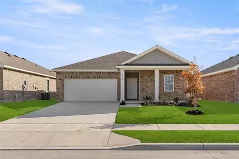 8324 Kimlewick Dr, Fort Worth, TX 76179