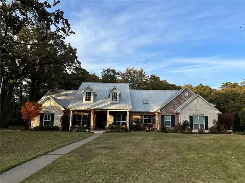 301 Turtle Creek Dr, Sulphur Springs, TX 75482