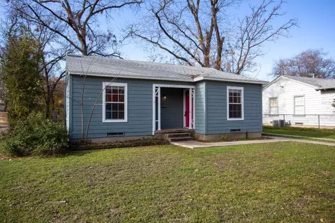 10813 Barbarosa Dr, Dallas, TX 75228