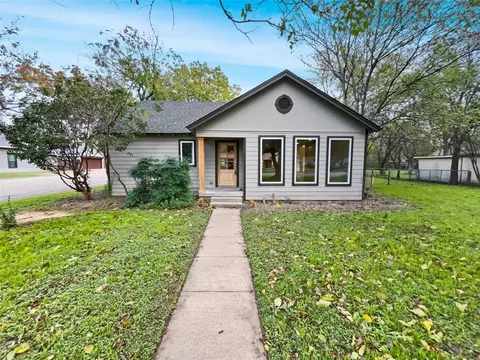 601 Bellevue Dr, Cleburne, TX 76033