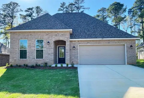 319 Hummingbird Ln, Princeton, LA 71067