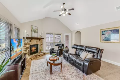 410 Rushcreek Dr, Wylie, TX 75098
