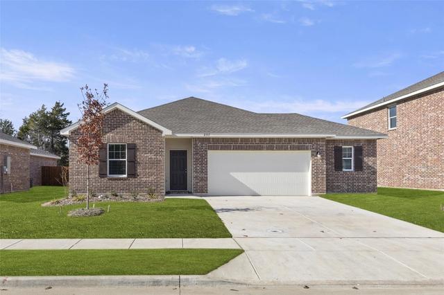 2317 Frio River Rd, Glenn Heights, TX 75154