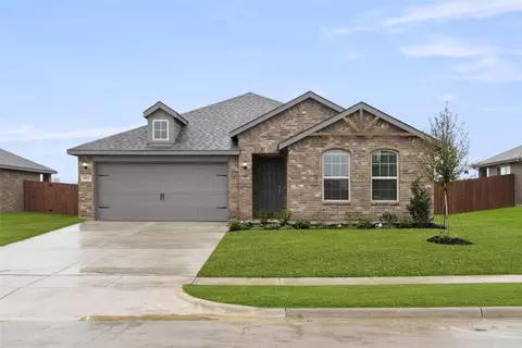 4802 Avion Dr, Sanger, TX 76266