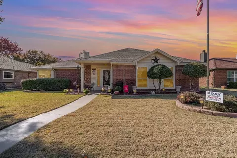 3713 Remington Dr, Rowlett, TX 75088