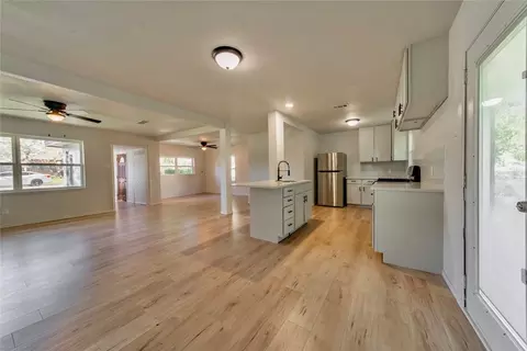 7908 Silverdale Dr, Dallas, TX 75232