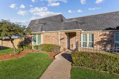 10518 Ravenscroft Dr, Dallas, TX 75230