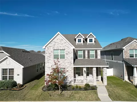 10061 Adams Ln, Aubrey, TX 76227