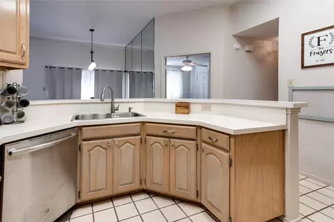 347 Arbor Ct, Euless, TX 76039 photo 16