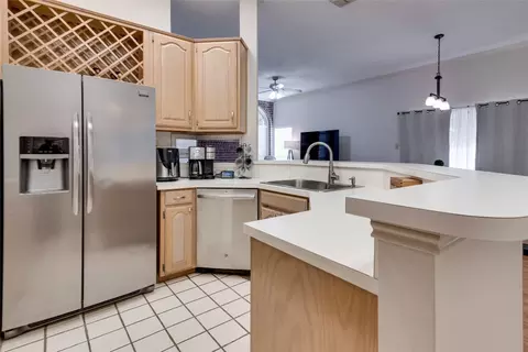 347 Arbor Ct, Euless, TX 76039 photo 15