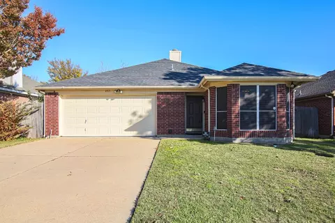 6915 Flaxford Trl, Arlington, TX 76001