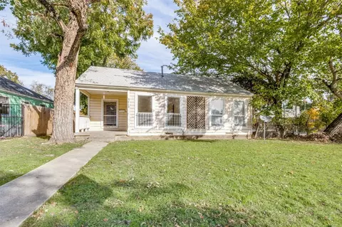 1418 Pine St, Grand Prairie, TX 75050