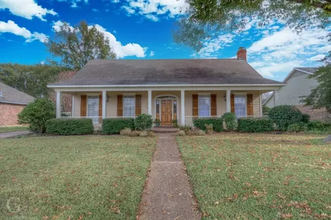 5023 Belle Chasse, Bossier City, LA 71112