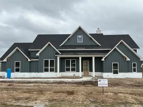 5000 Alder Ct, Weatherford, TX 76087