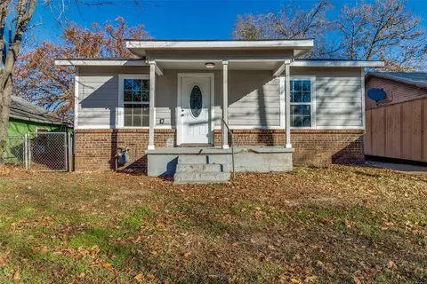 913 W Chase St, Denison, TX 75020