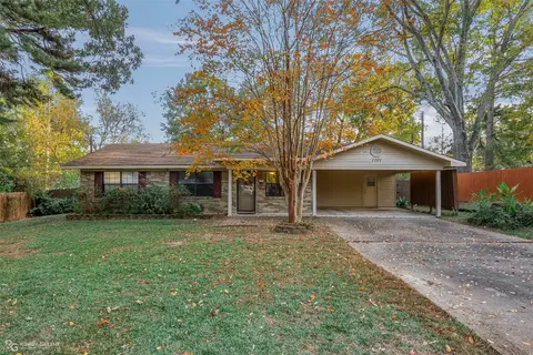 1101 Cloverdale Dr, Shreveport, LA 71118