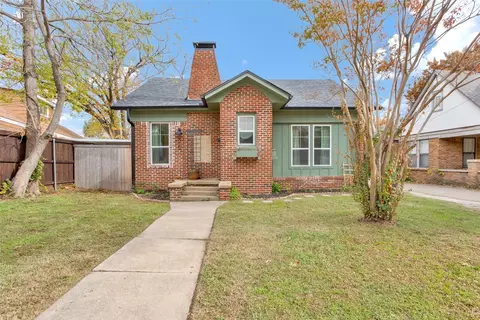 1229 N Woods St, Sherman, TX 75092